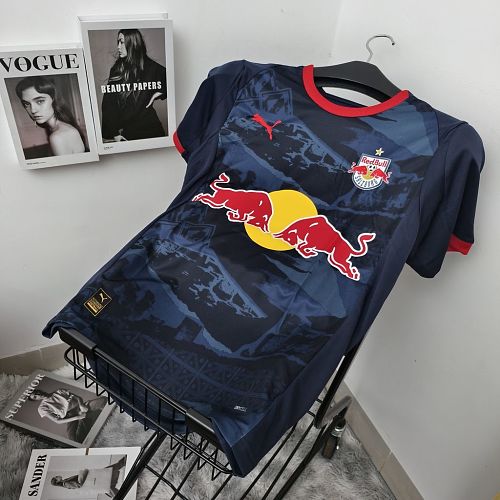 Camisa Red Bull Salzburg Fora 2025/26 Soccer