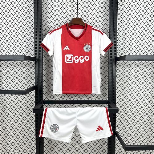 Kit Infantil Ajax 25/26 Casa