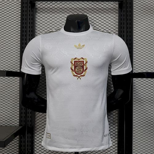 Camisa Bayern Munich 24/25 Aniversário TeeWhite Versão Jogador