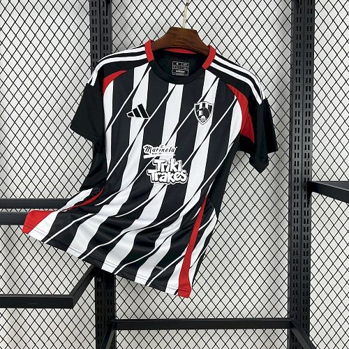 Camisa Club de Cuervos Kings 25/26 Casa