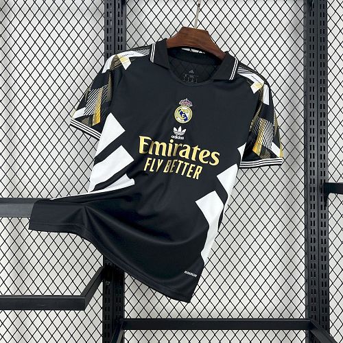 Camisa Real Madrid Retrô Especial Edition 2025/26