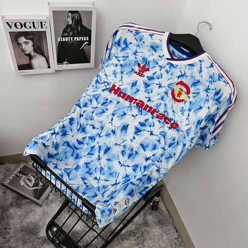 Camisa Manchester United 2020/21 Graffiti style Retrô
