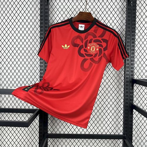 Camisa Manchester United 25/26 Cultural Story
