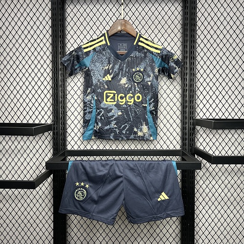 Kit Infantil Ajax 24/25 Fora