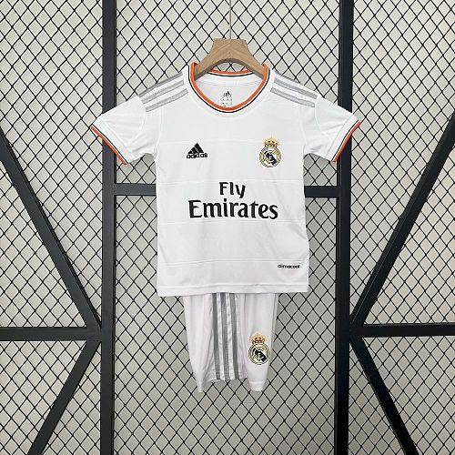 Kit Infantil Real Madrid 13/14 Casa Retrô