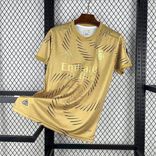 Camisa Real Madrid Training 2025/26 Gold