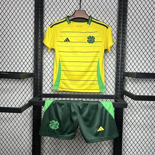 Kit Infantil Celtic 24/25 Fora