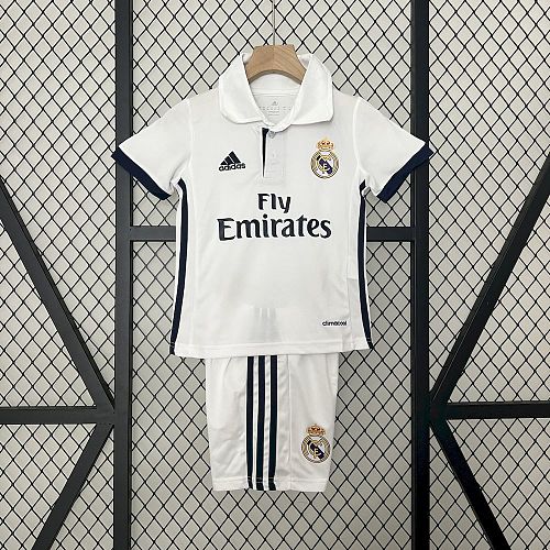 Kit Infantil Real Madrid 16/17 Casa Retrô