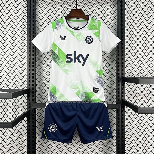 Kit Infantil Irlanda 2026 Fora