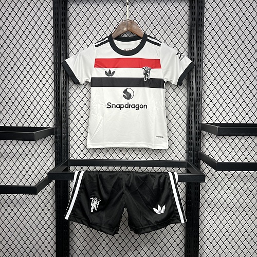 Kit Infantil Manchester United 24/25 Terceira Fora